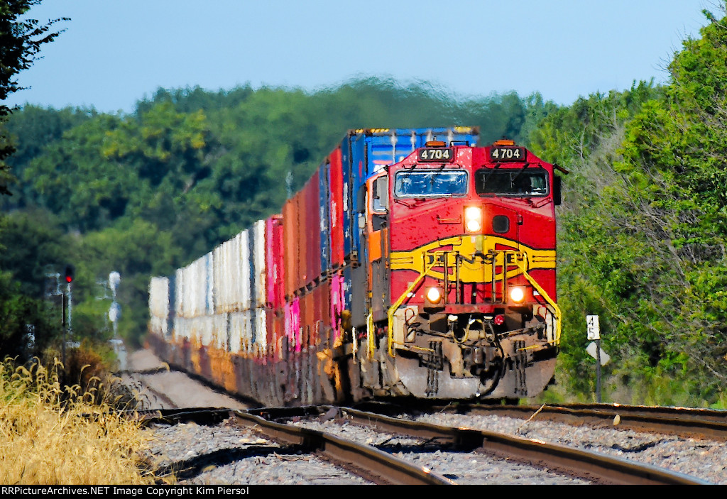 BNSF 4704